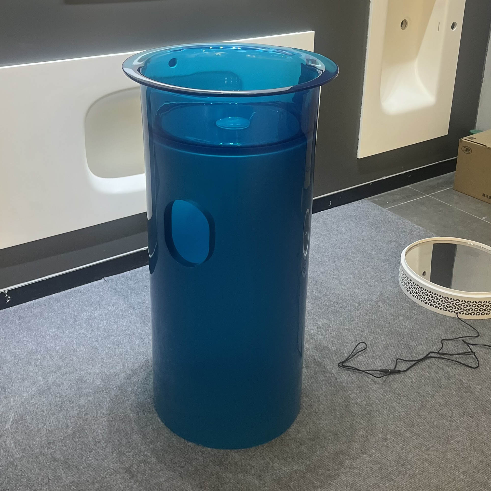 Round Pedestal Basin (1) Round Pedestal Basin (1)