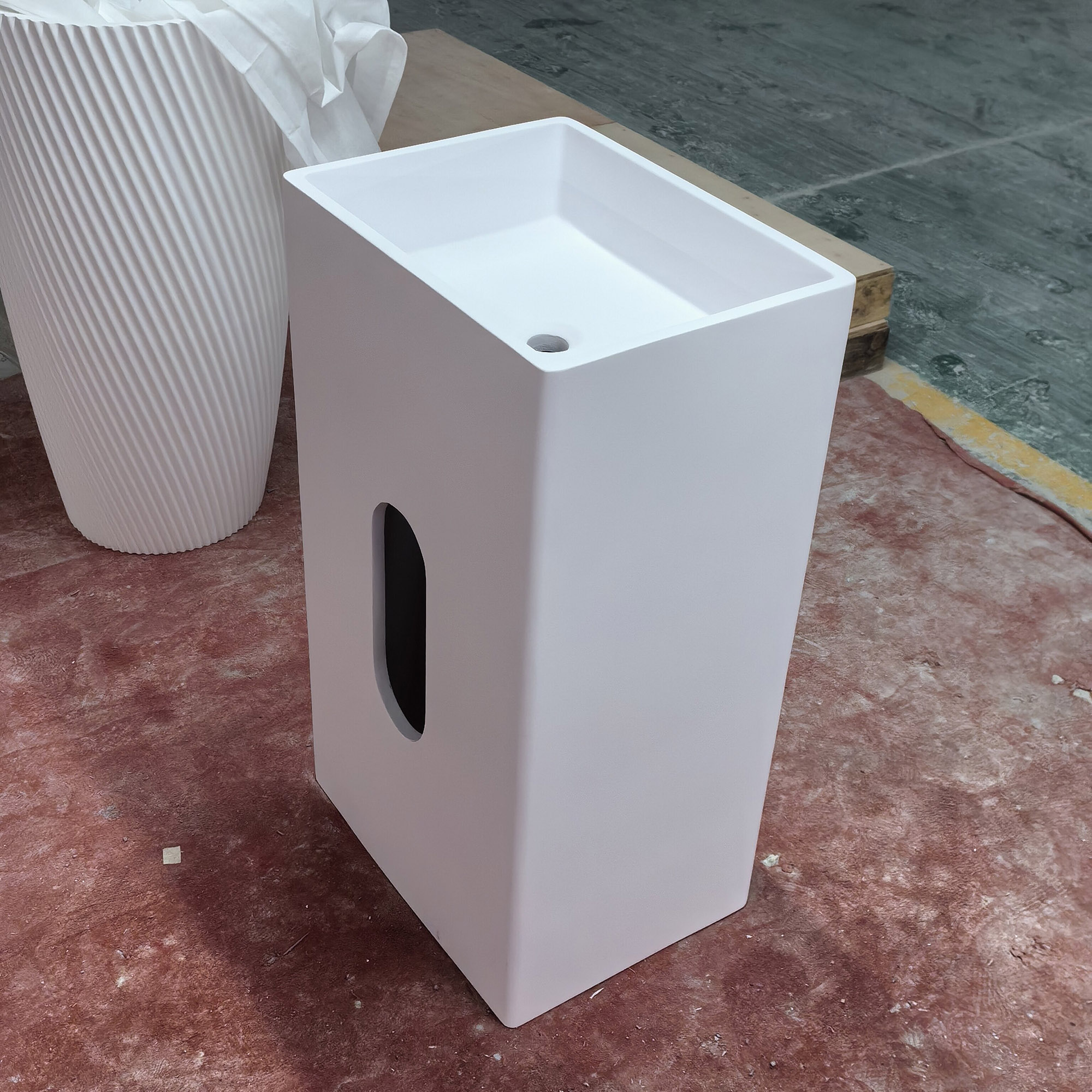 Square Pedestal Sink (3) Square Pedestal Sink (3)