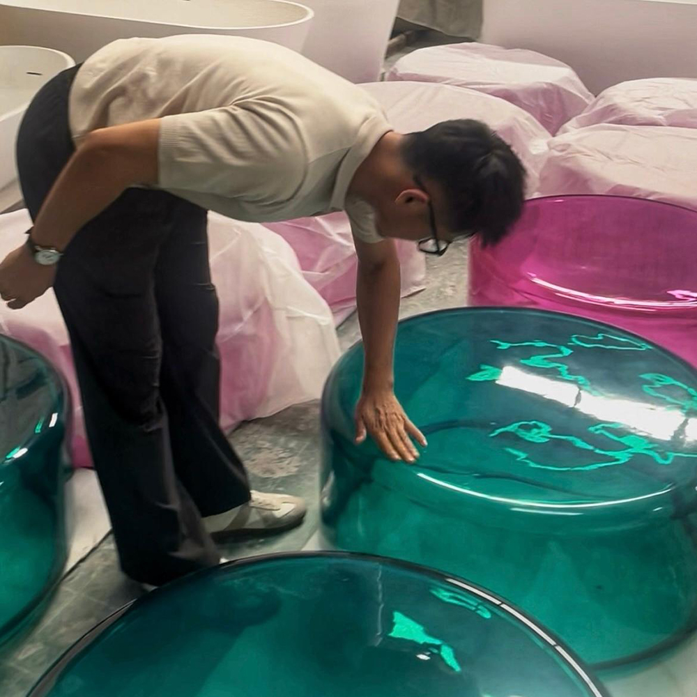 Transparent Resin Coffee Table (5)