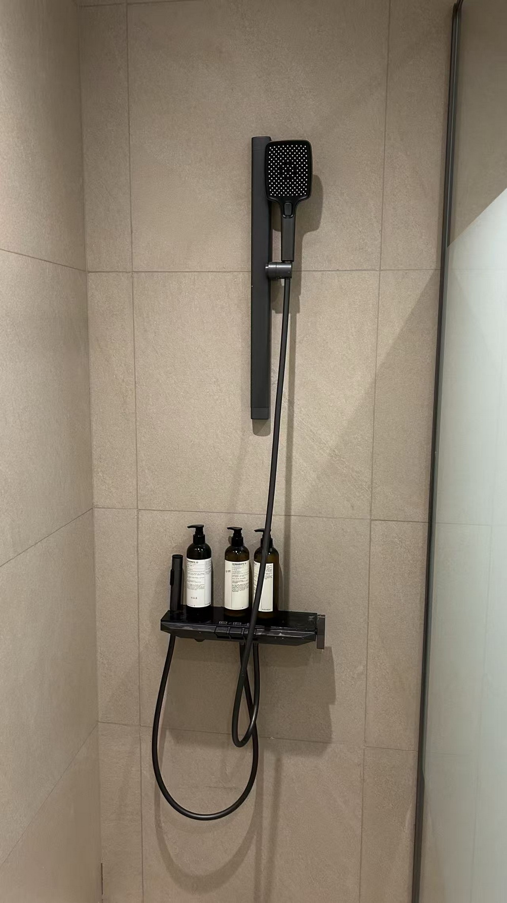 Gym Bathroom Solution (9)