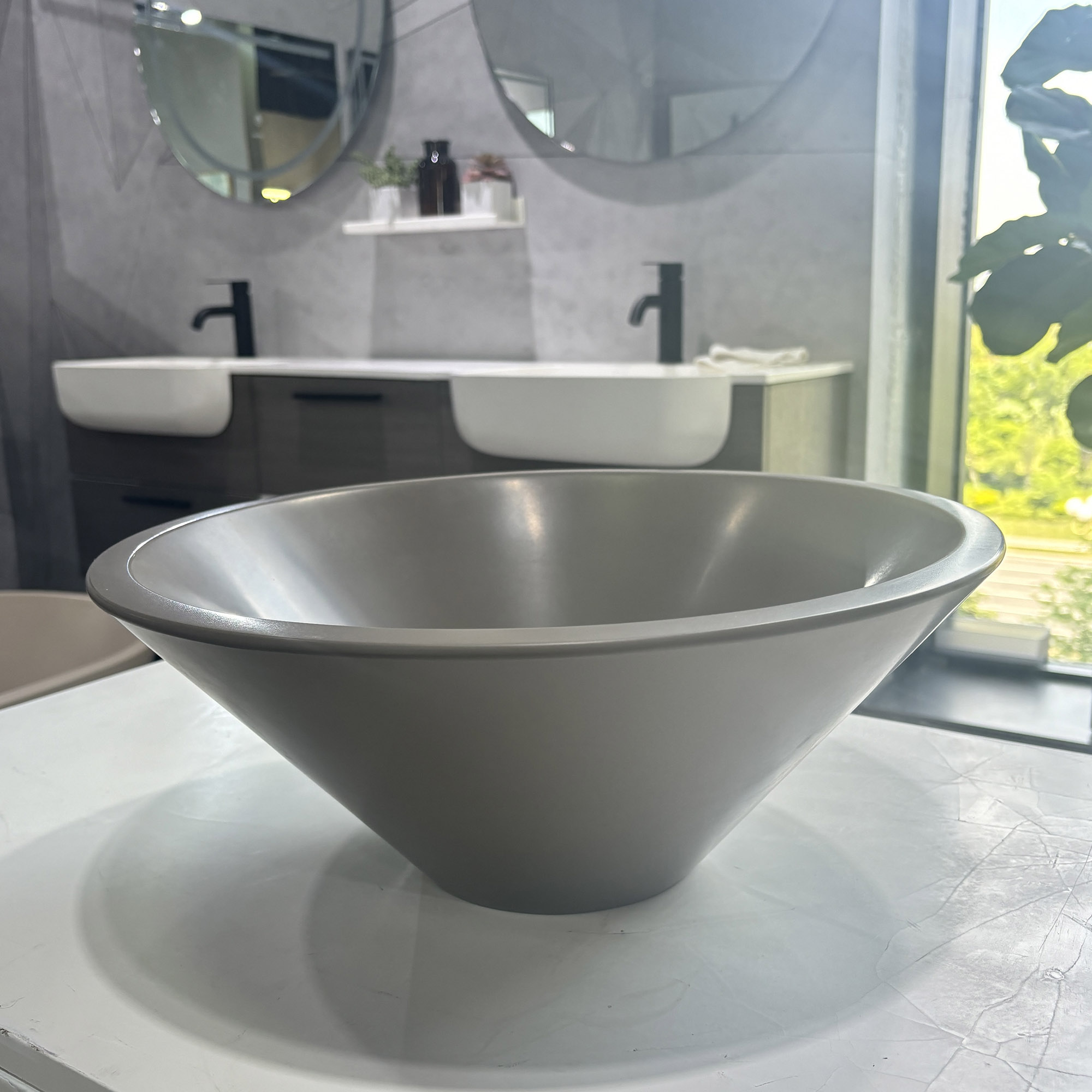 Small Oval Countertop Basin (2) Small Oval Countertop Basin (2)