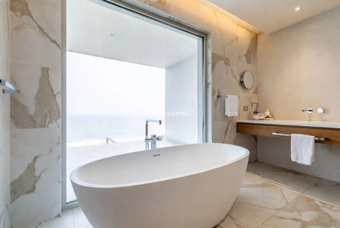 Resin Stone Bathtub In Luxury Resort Suite.jpg