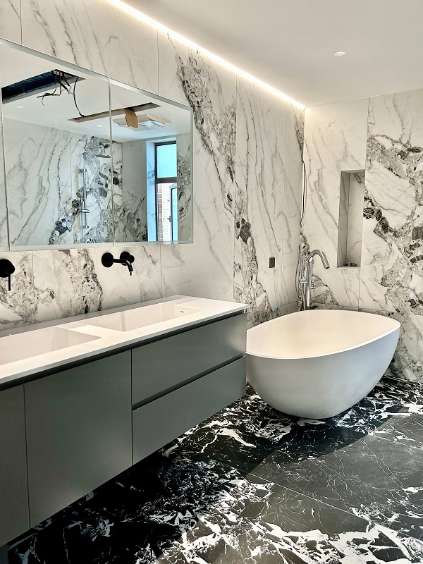 Master bathroom vanity&amp;tub in Shanghai, China (3).jpg