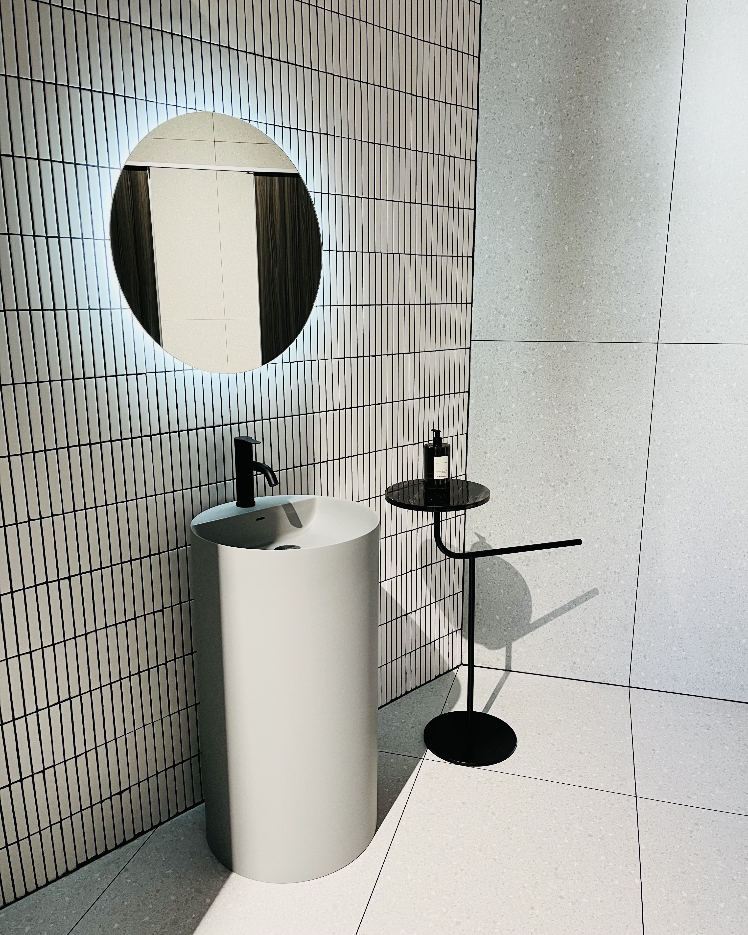 Public Restroom Freestanding Sink (1).jpeg