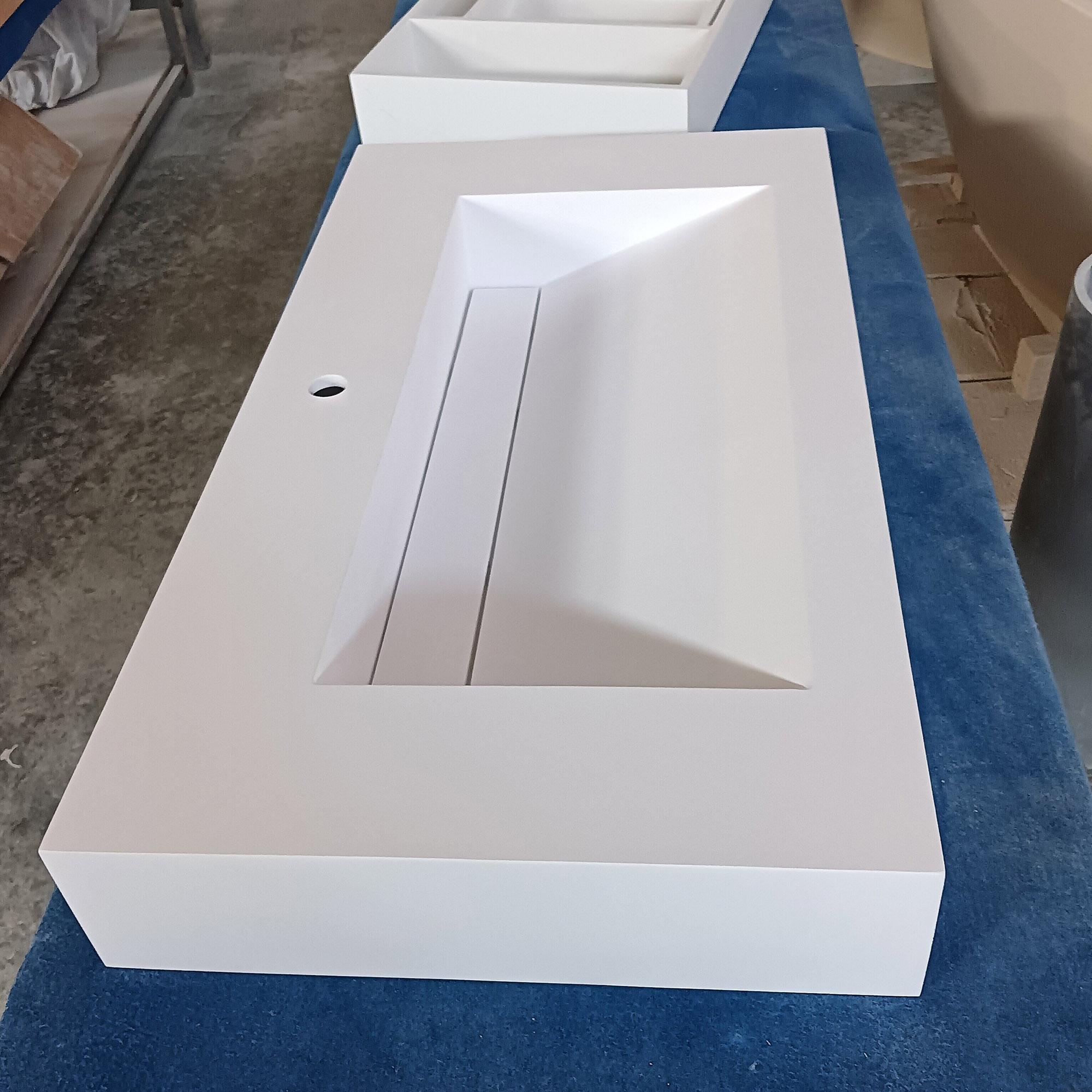 Wall Hung Wash Basin (3) Wall Hung Wash Basin (3)