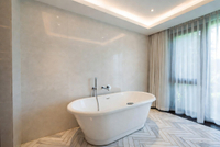 //irrorwxhlmmllk5m.ldycdn.com/cloud/pmBpnKjklmSRplolnkrrkq/Luxury-Bathtub-Installation.jpg