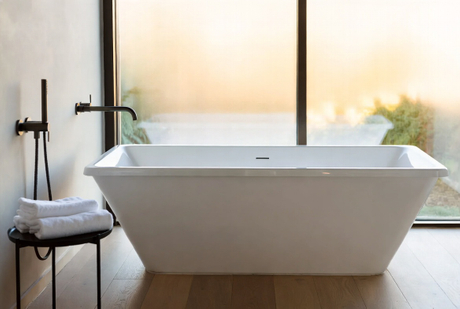 Modern Acrylic Bathtub Lifestyle.jpg