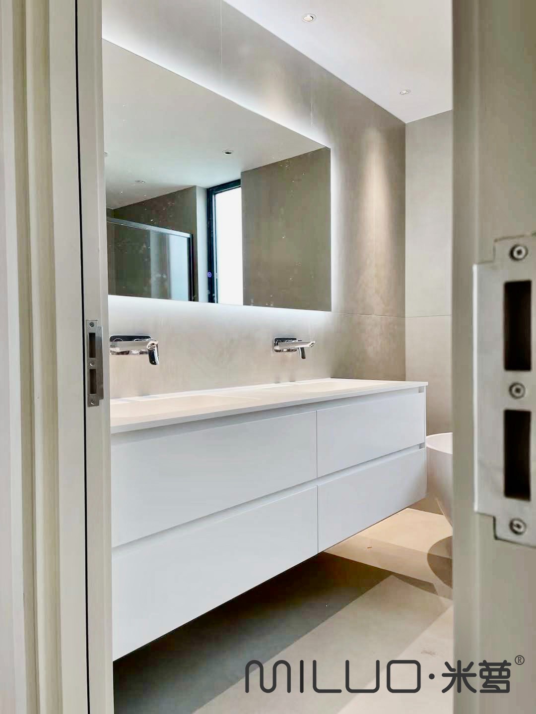 Luxury Apartment in Hangzhou, China (5).jpg