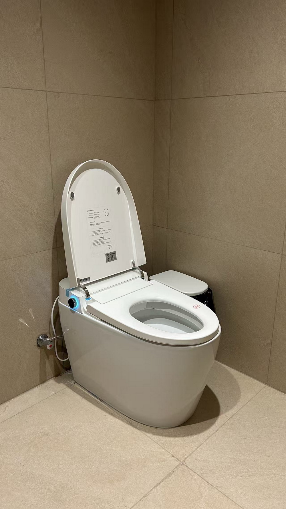 Gym Bathroom Solution (3)