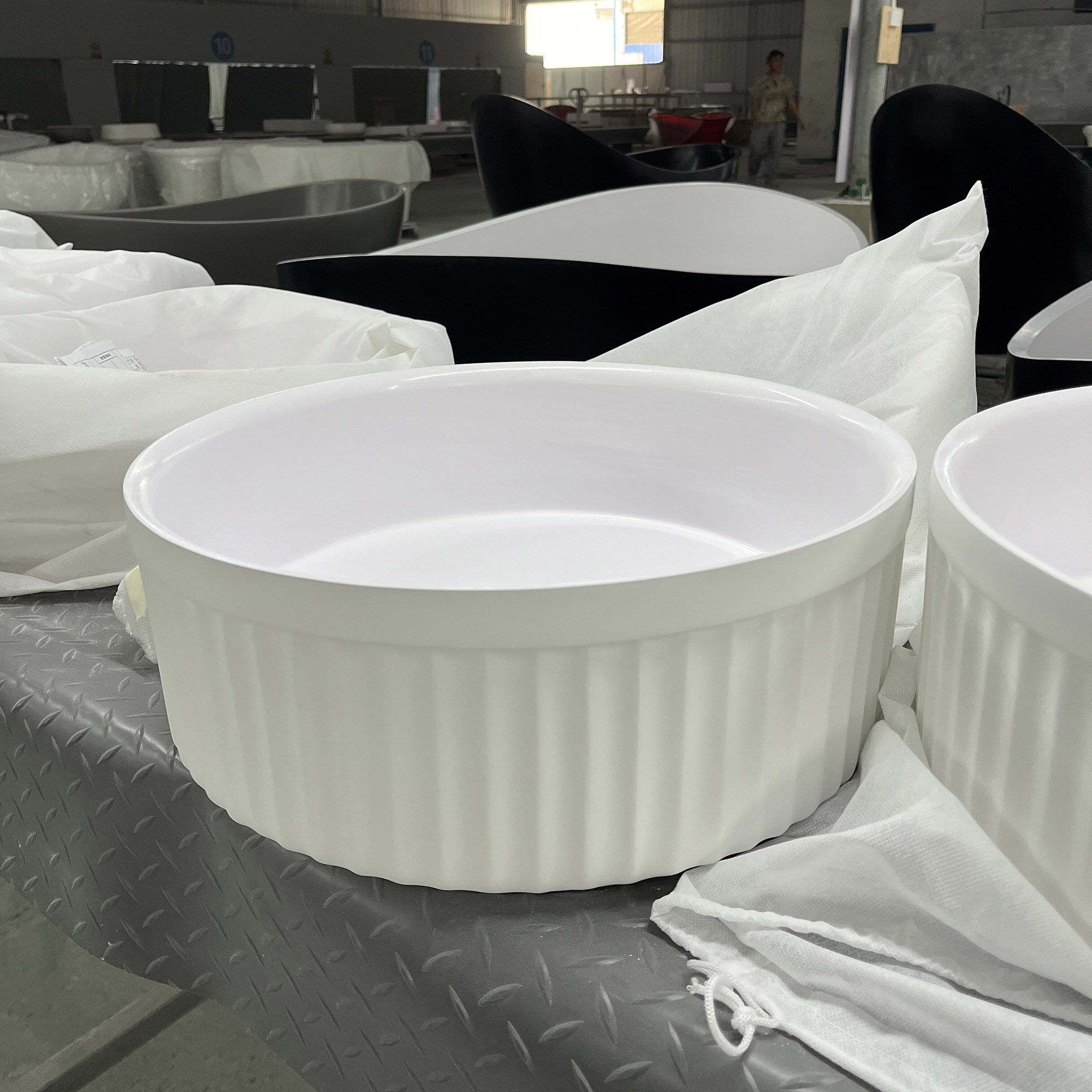 Over Counter Wash Basin (3) Over Counter Wash Basin (3)