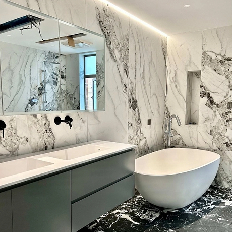 Master bathroom vanity&tub in Shanghai, China (3)_592_592.jpg