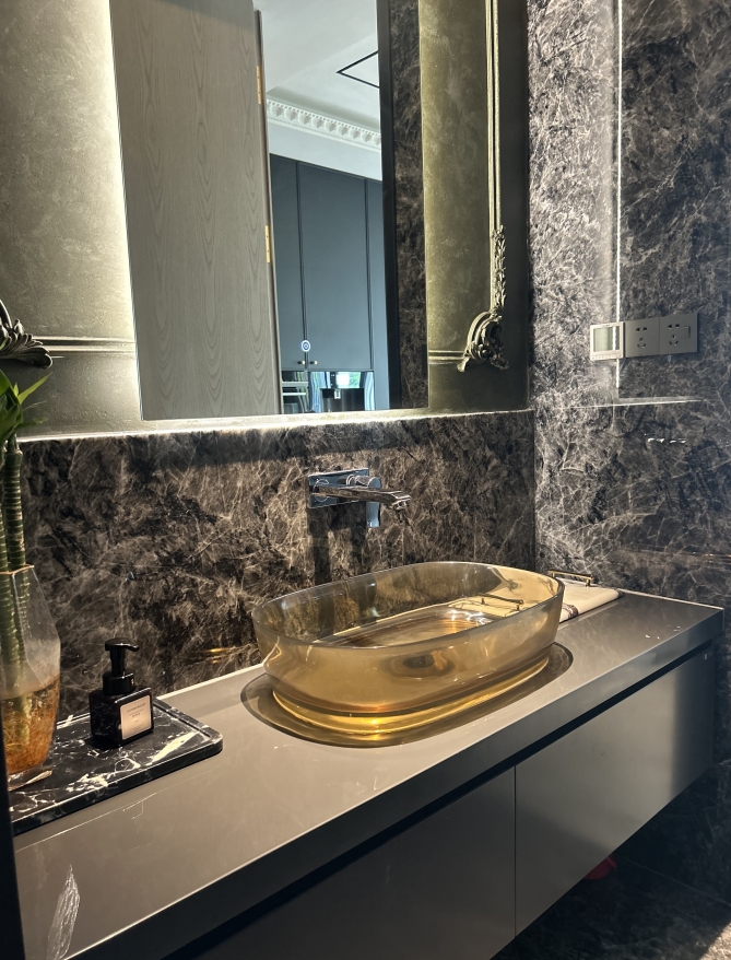 Multi bathrooms' house in Jiaxing, Zhejiang, China (3).png