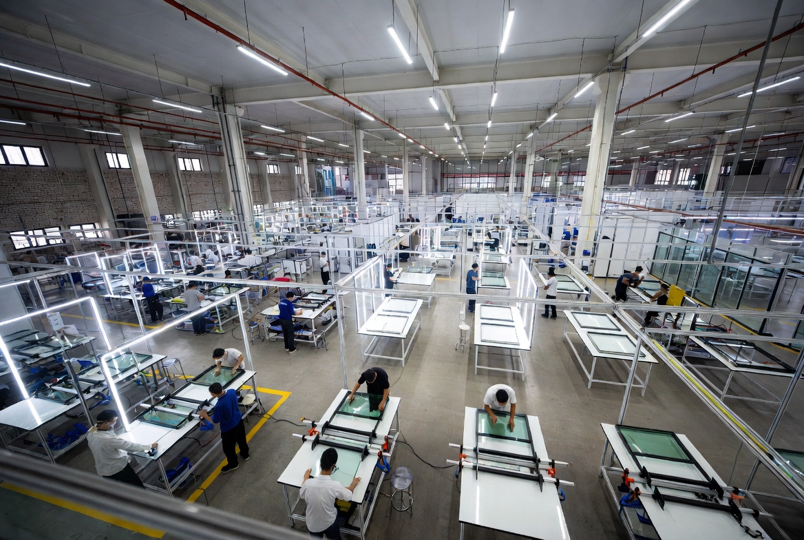 China Bathroom Mirror Manufacturing Cluster